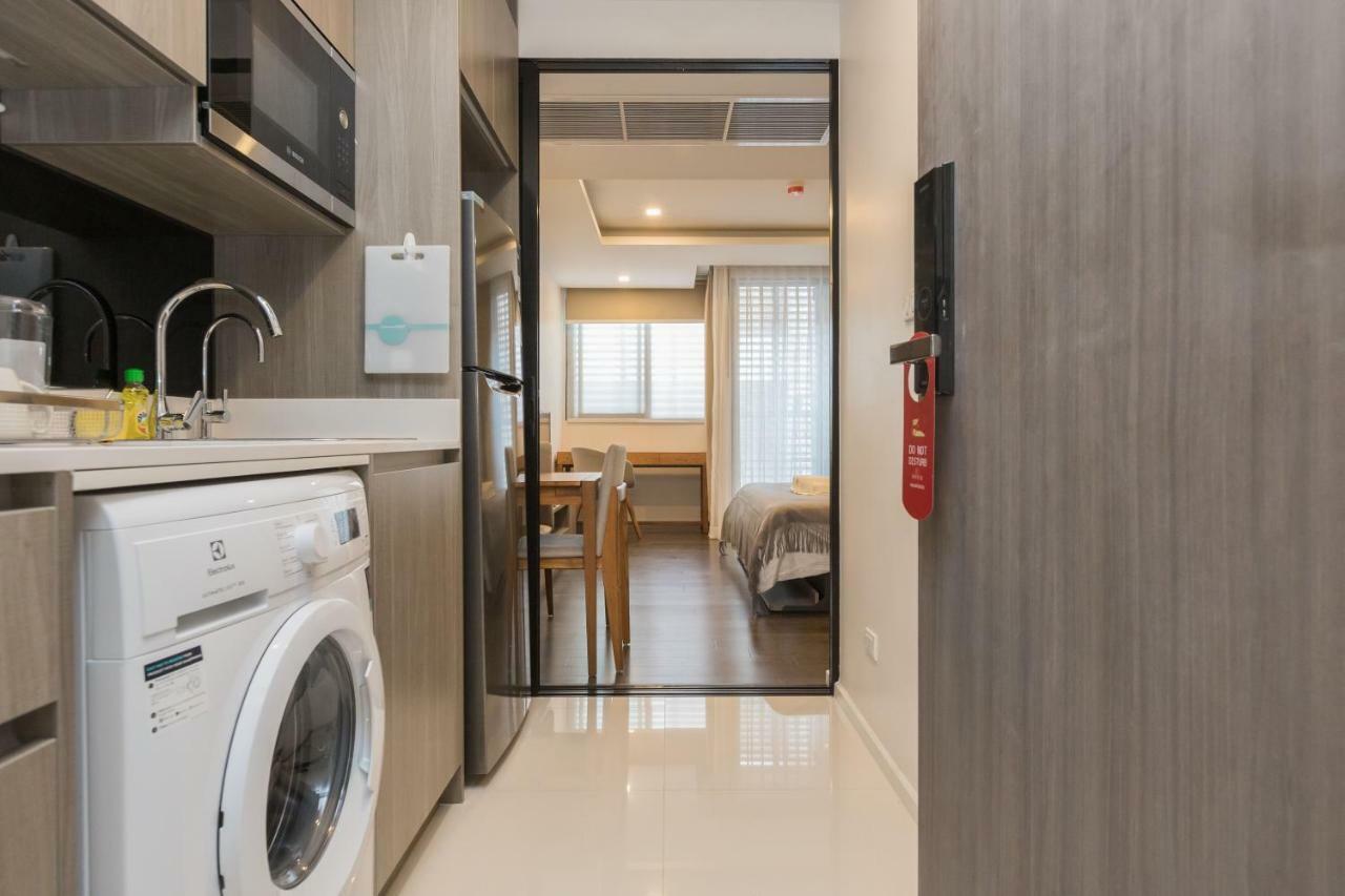 Sukhumvit Asok Modern Suite Bangkok Esterno foto