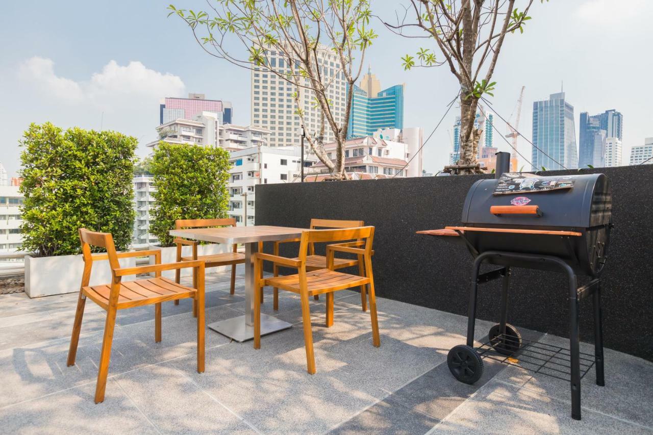Sukhumvit Asok Modern Suite Bangkok Esterno foto