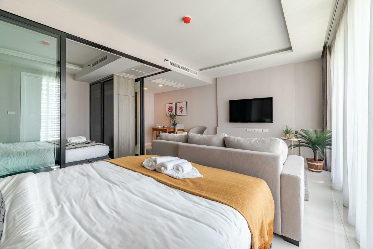 Sukhumvit Asok Modern Suite Bangkok Esterno foto