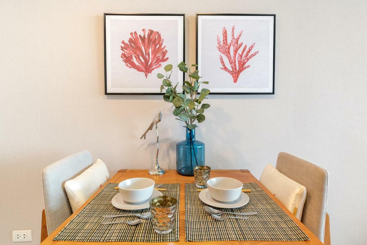 Sukhumvit Asok Modern Suite Bangkok Esterno foto